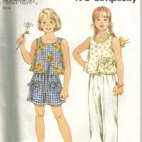 Size 7 UNCUT 60's Simplicity 8306  Sewing Pattern Girls' Skirts and Jumper Breast 26